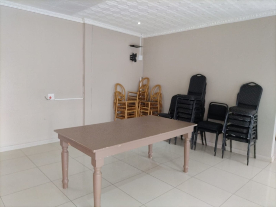 24 Bedroom Property for Sale in Amalinda Eastern Cape
